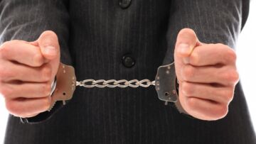 Na terenie Cieszyna policjanci zatrzymali złodzieja na gorącym uczynku