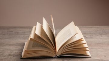 Prezentacja najnowszej książki Joanny Jurgały-Jureczki, "Kossakowie. Wachlarz", w Bibliotece Miejskiej w Cieszynie 4 października