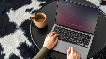 Inwestycja w przyszłość: nauczyciele w Powiecie Cieszyńskim korzystają z rządowego programu „Laptop dla nauczyciela”