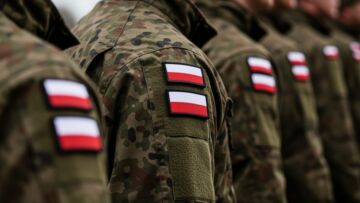 Konie na froncie: Żołnierze WOT doskonalą umiejętności w manewrach „Huzar 2025”
