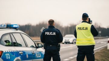 Pijana kierująca cofała i spowodowała kolizję na drodze