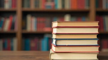 80-lecie Biblioteki Miejskiej w Cieszynie: emocjonalne wspomnienia i nowa przyszłość
